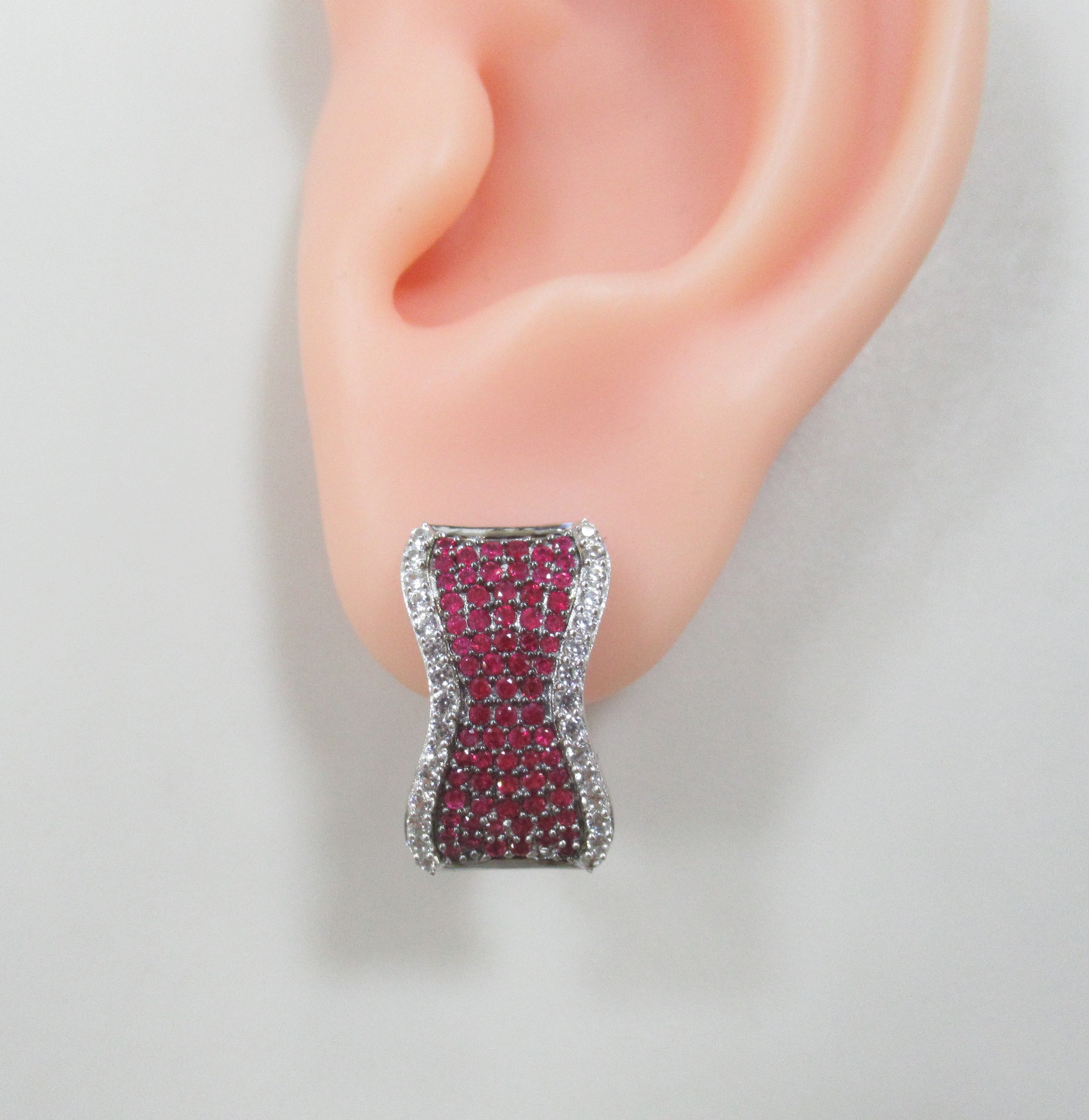 Серебряные серьги с рубинами